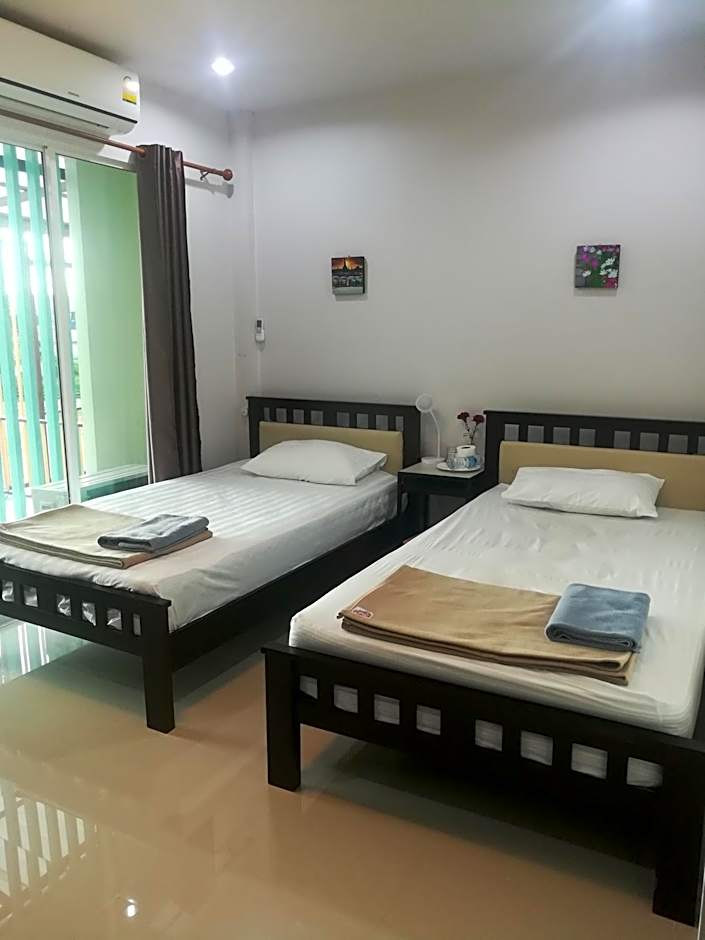 Mae Pon Hostel