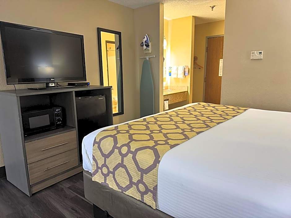 Baymont by Wyndham Tupelo