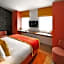 Raphael Suites