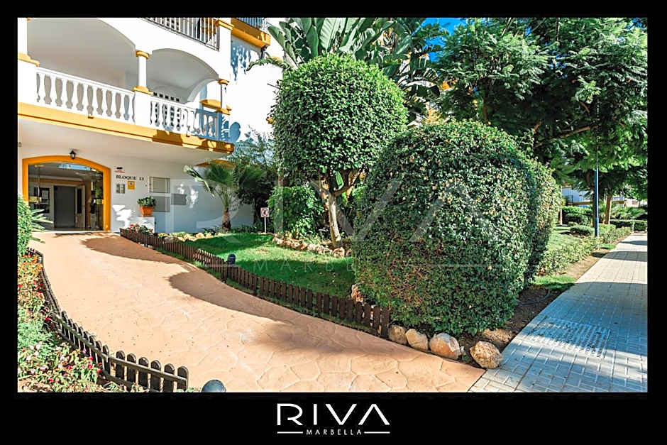 by Riva - 4 bedroom apartment in Dama de noche