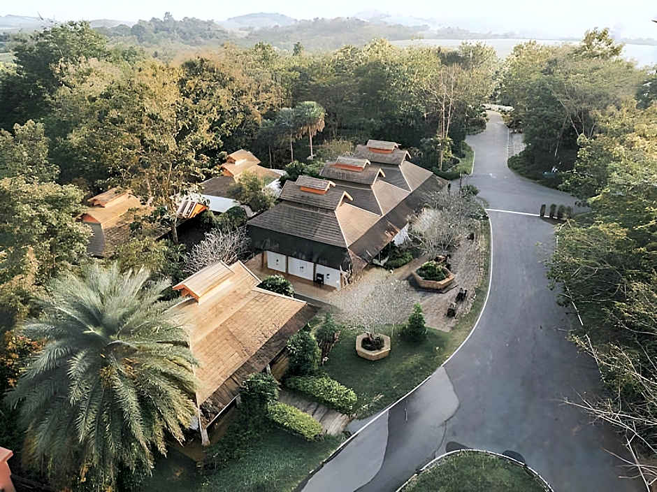 Phukumhom Resort
