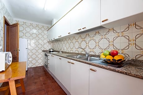 THREE BEDROOMED APARTMENT WITH SEA VIEW