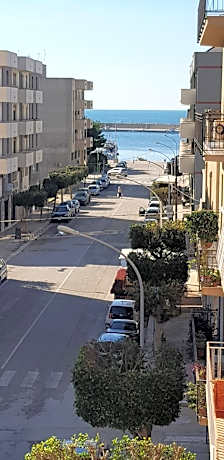 Deluxe Double Room with Balcony and Sea View