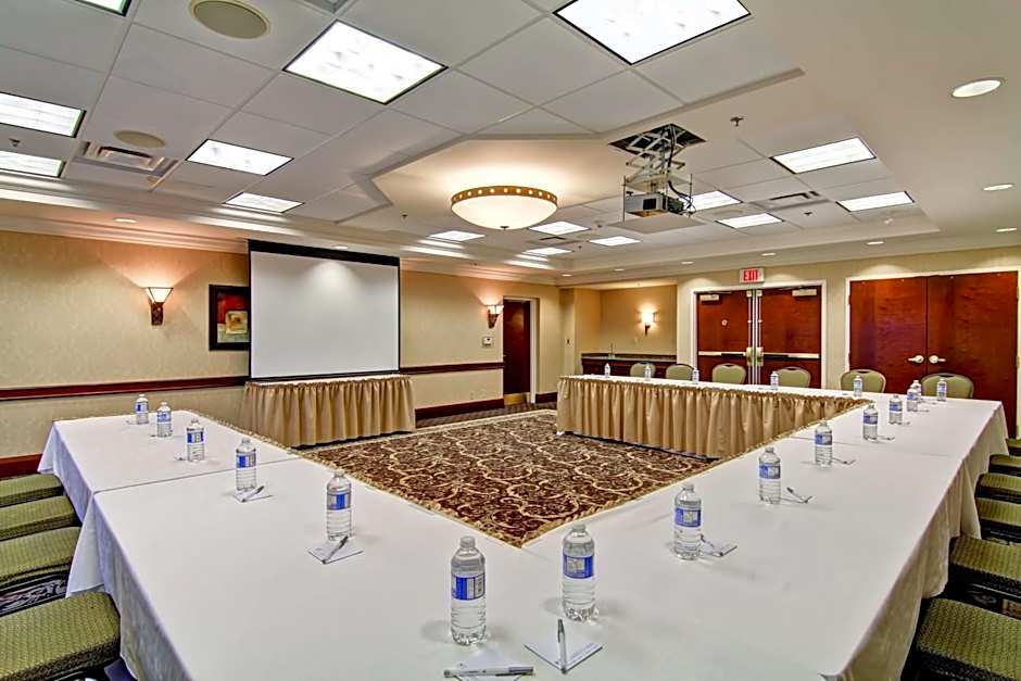 Hampton Inn By Hilton & Suites Guelph, Ontario, Canada