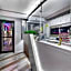 Hotel OPUS Bronx Near Bay Plaza Mall