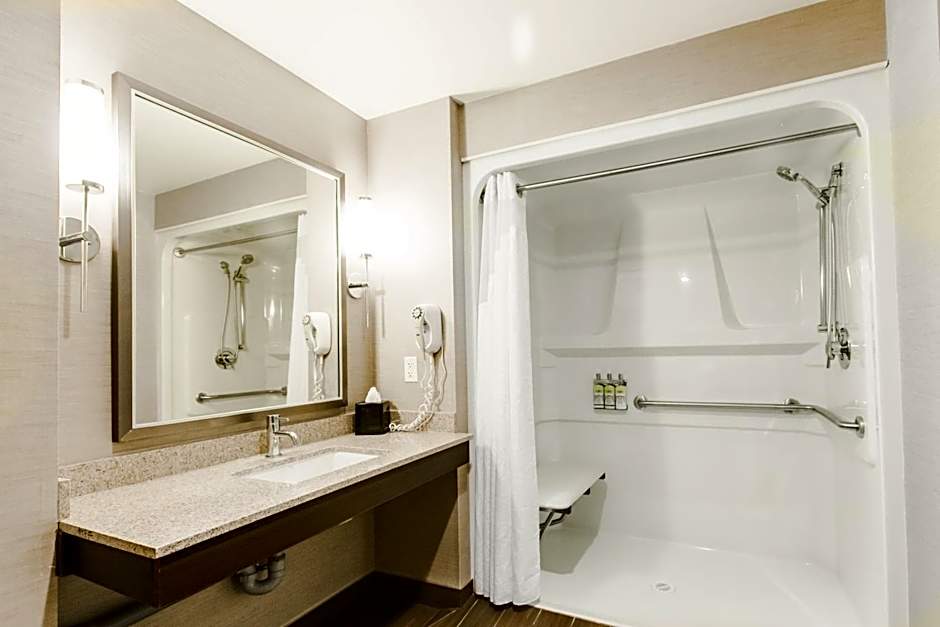 Holiday Inn Express & Suites Spruce Grove - Stony Plain By IHG