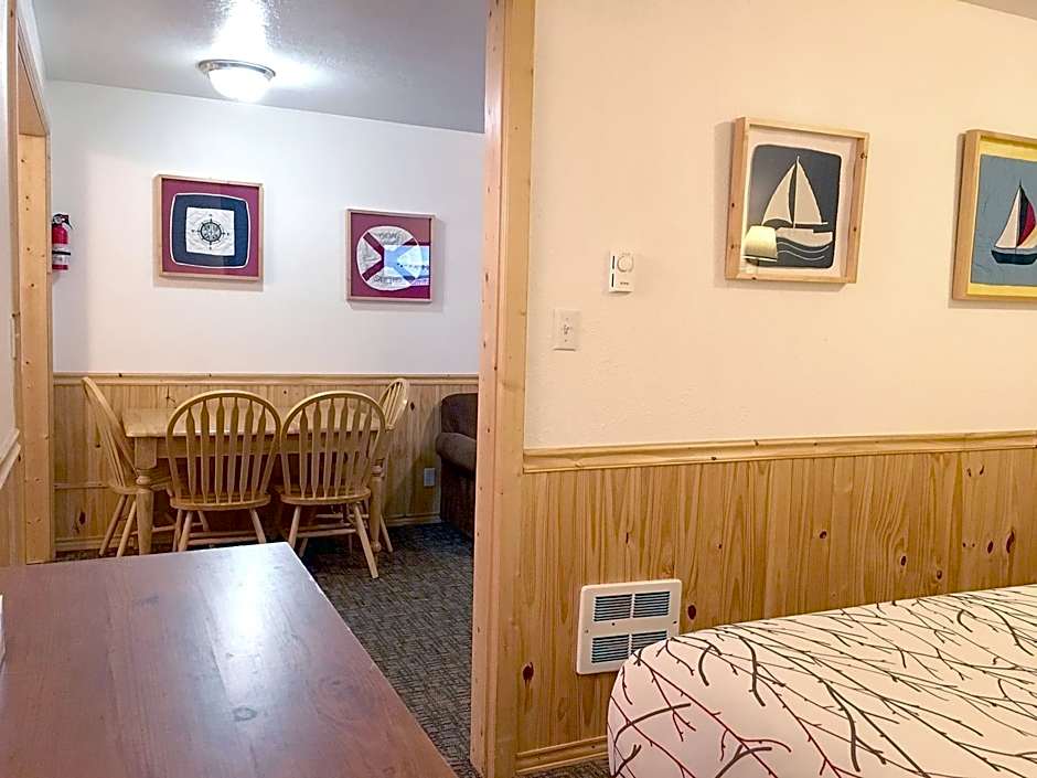 Park Motel and Cabins