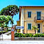 Hotel Apuana