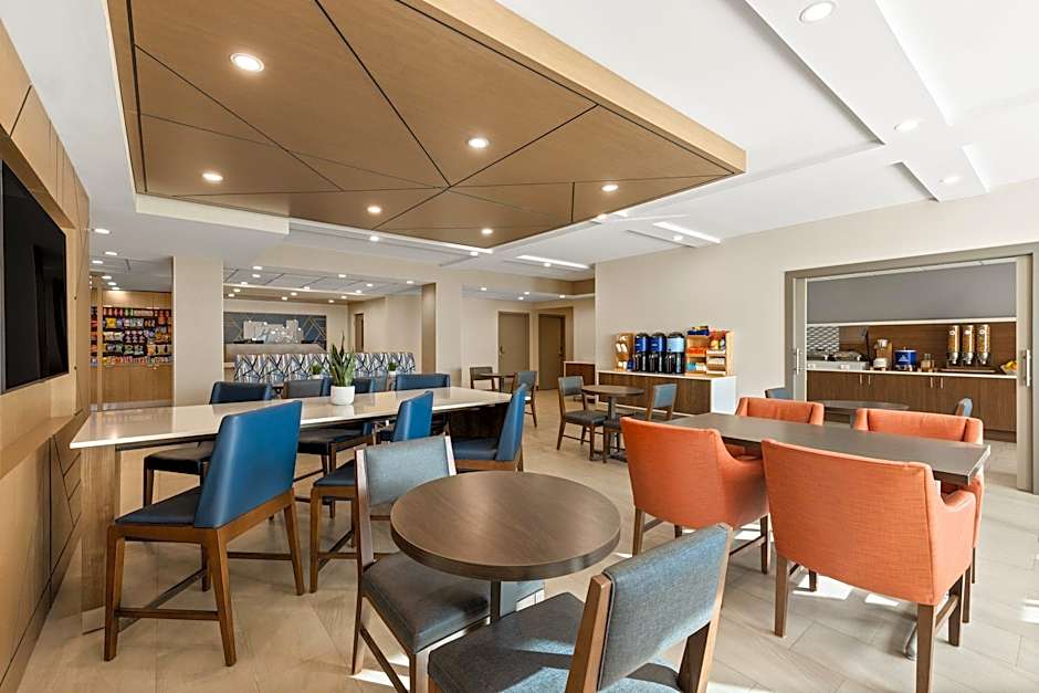 Holiday Inn Express Danbury I-84 By IHG