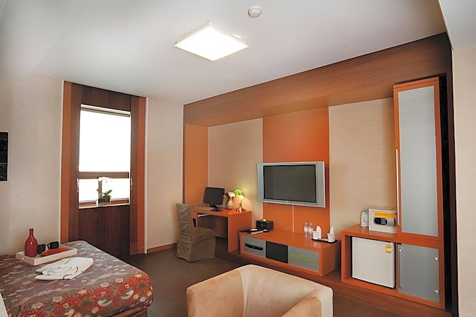 Polaris Hotel