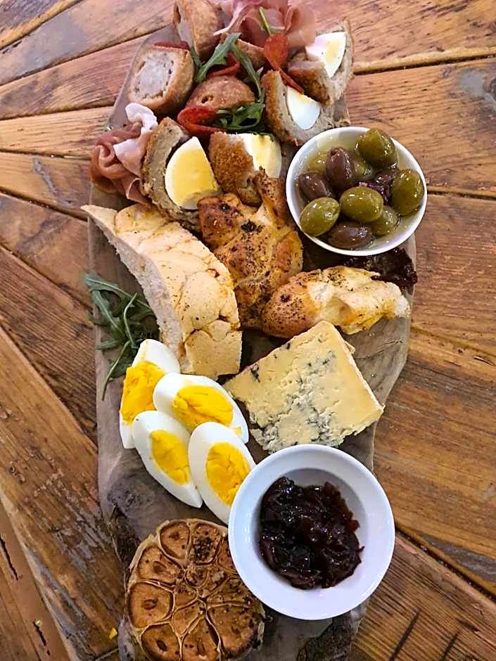 The White Swan Hotel Bar & Restaurant