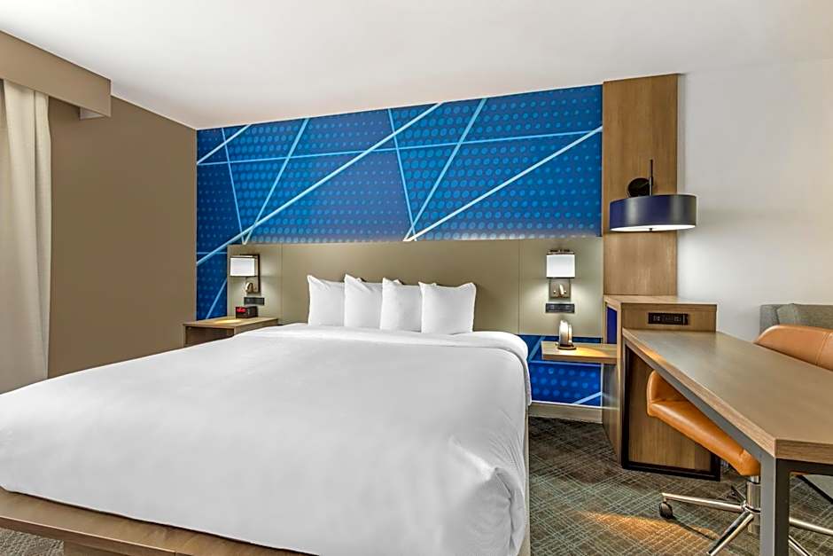 Comfort Inn & Suites Irving Las Colinas DFW