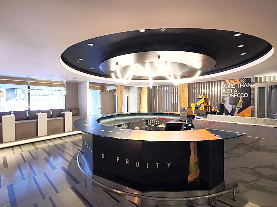 ALFIT HOTEL & BAR AKASAKA