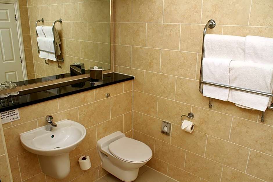 The Legacy Rose & Crown Hotel