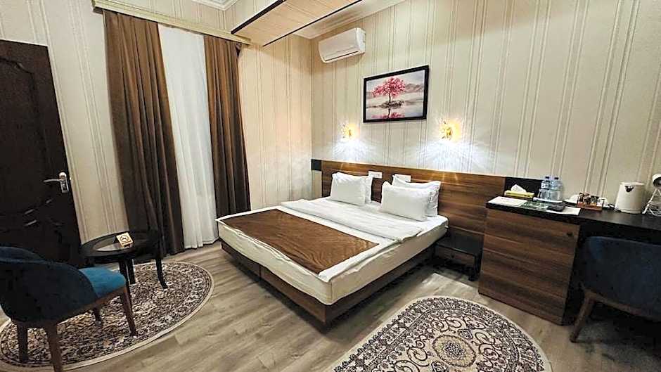 Garden Plaza Hotel
