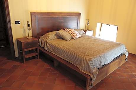 Double Room with Private External Bathroom