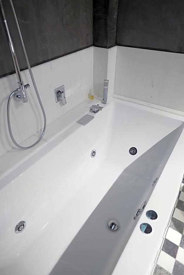 Veritas Boutique Art Hotel