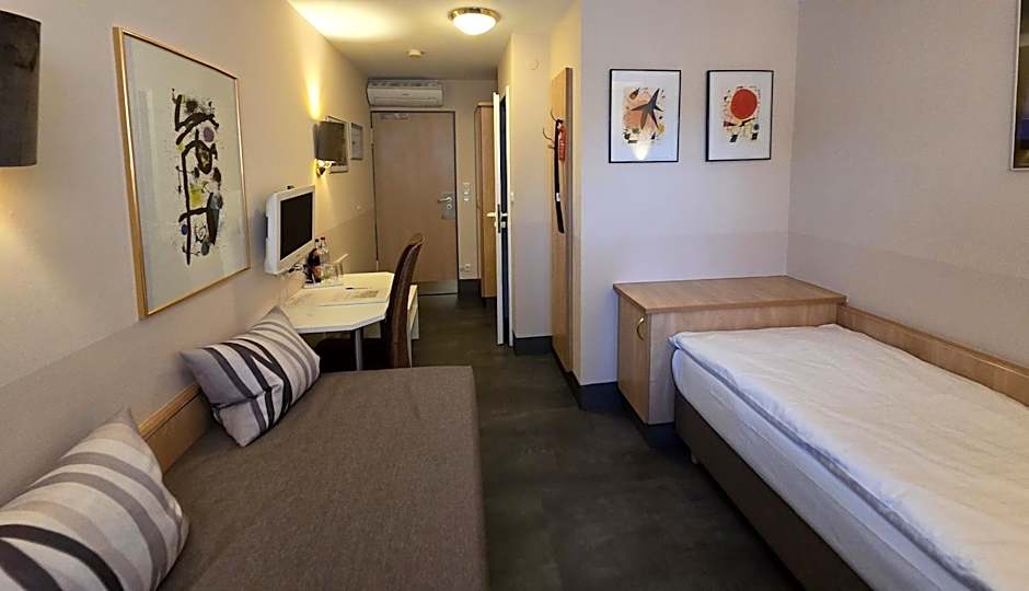 Hotel Garni "Am Ellinger Tor"