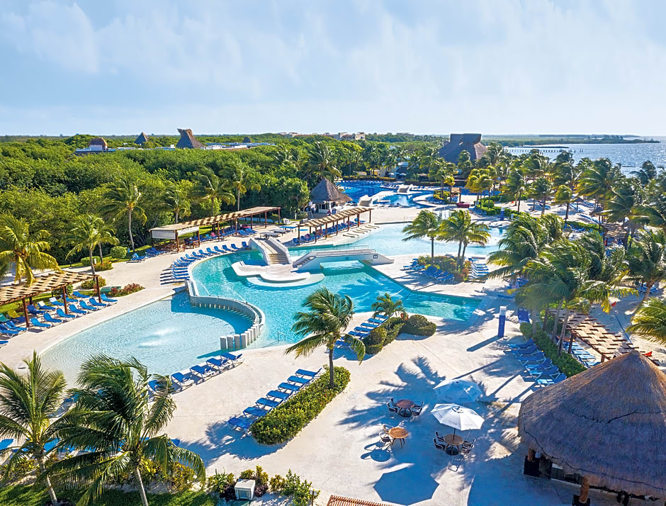 Blue Bay Grand Esmeralda - All Inclusive