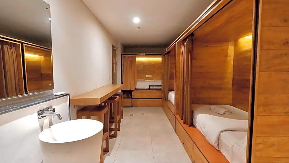 D beds Hostel