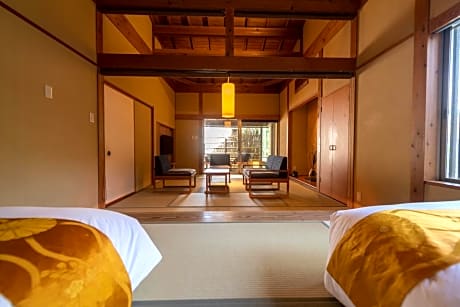 Japanese-Style Quadruple Room