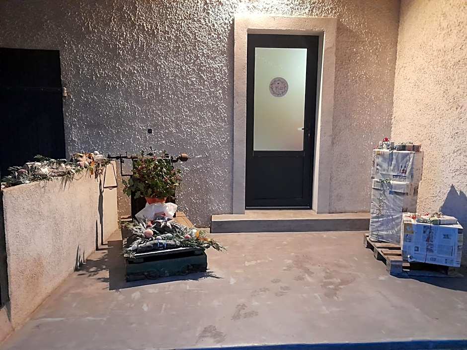La maison du Bonheur, borne de recharge VE