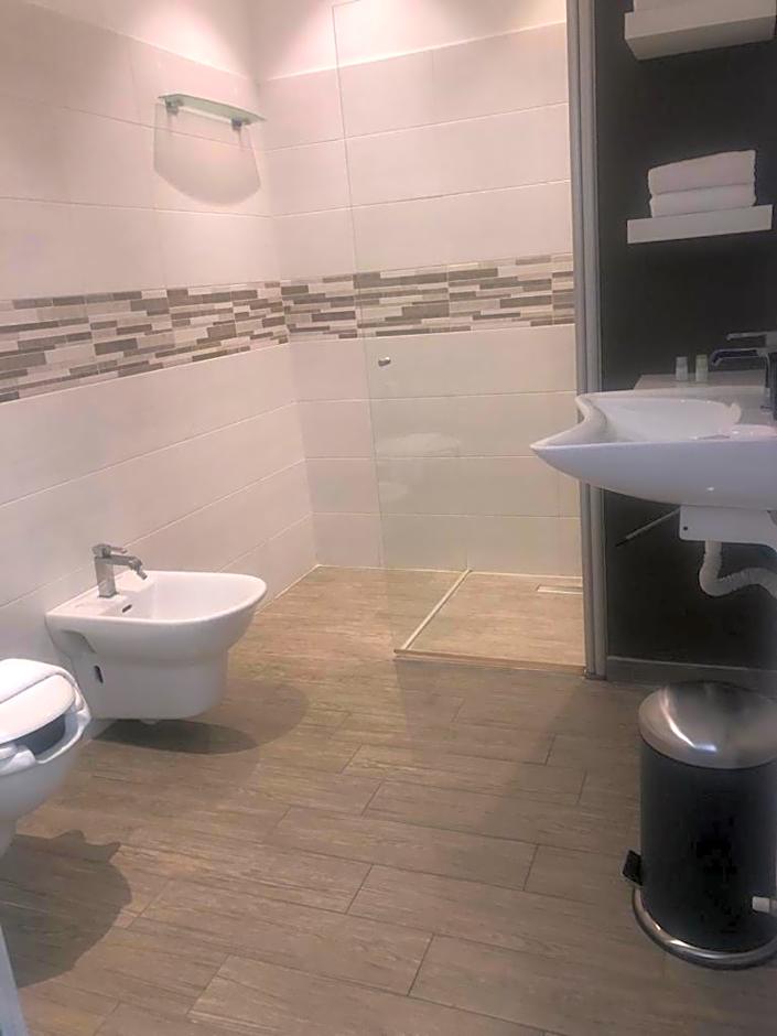 Antica Campione Rooms & Hostel