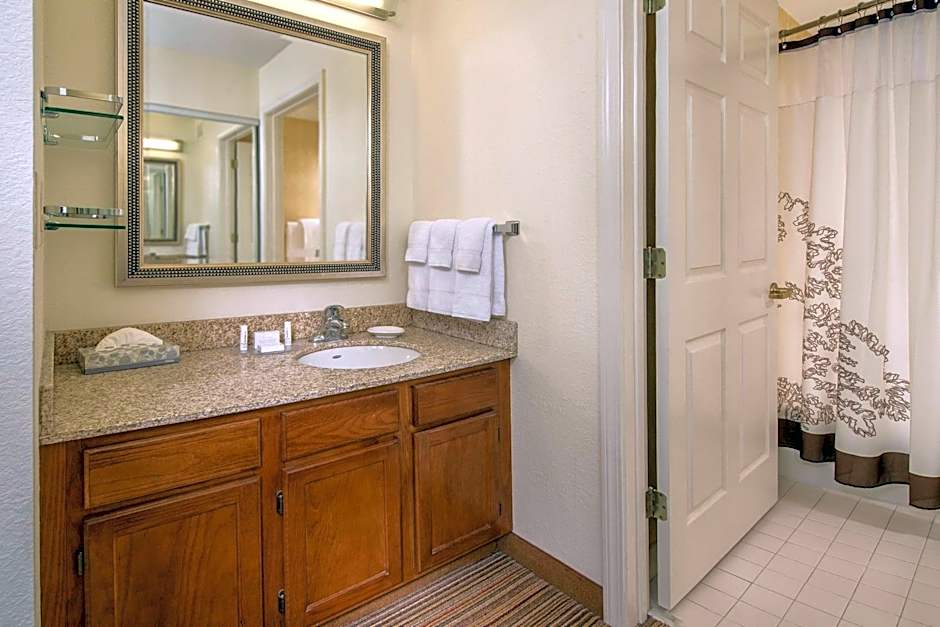 Sonesta ES Suites Charleston