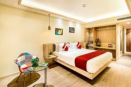 Deluxe Queen Room