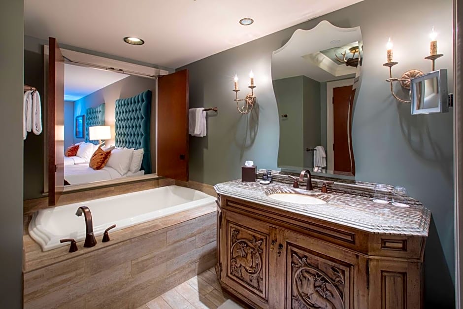 Grand Bohemian Hotel Asheville, Autograph Collection