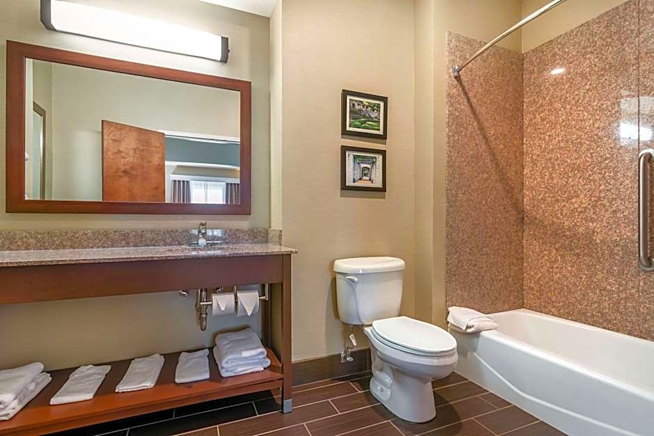 Comfort Suites - Jefferson City