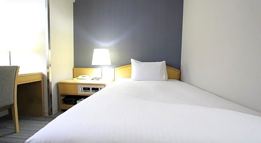 SureStay Plus Hotel by Best Western Shin-Osaka