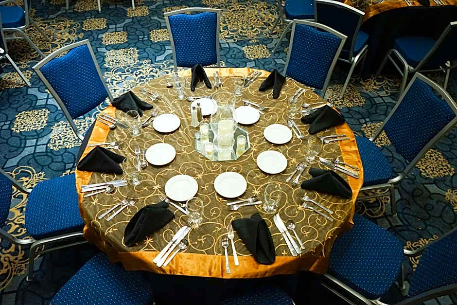 Hilton Palm Beach Airport