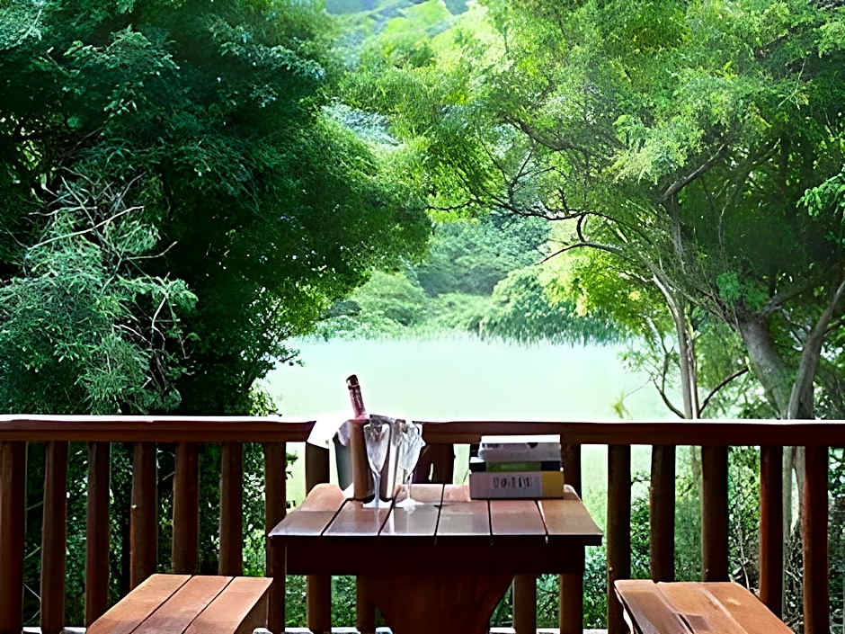Thunzi Bush Lodge