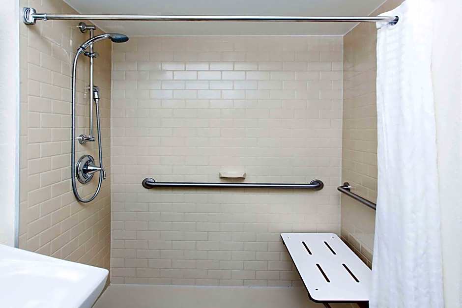 Sonesta Simply Suites Nanuet