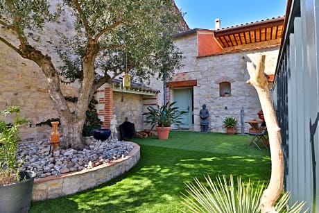 VILLA ARTEMIA Maison vigneronne - chambre d hôtes-B&B-piscine et spa