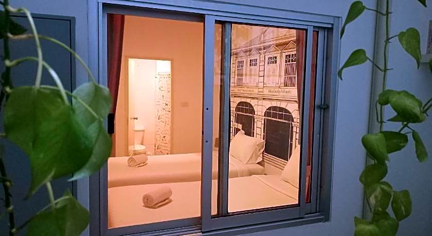 Chino Town Gallery Alley