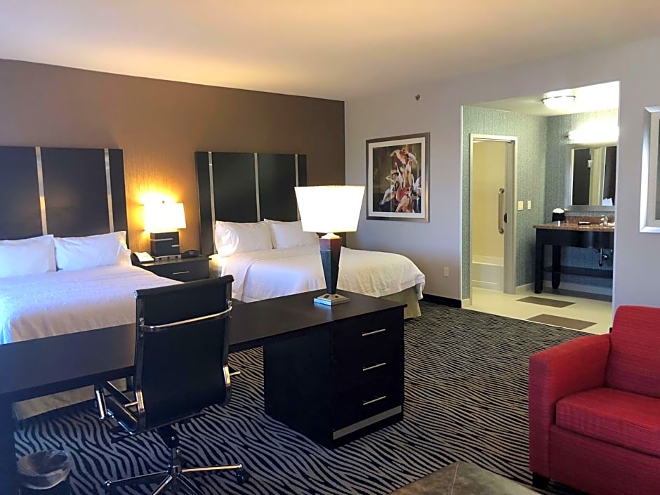 Hampton Inn By Hilton And Suites Tulsa Central