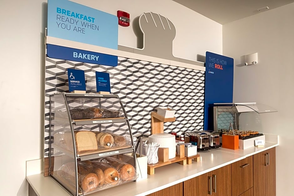 Holiday Inn Express & Suites - Portage, an IHG Hotel