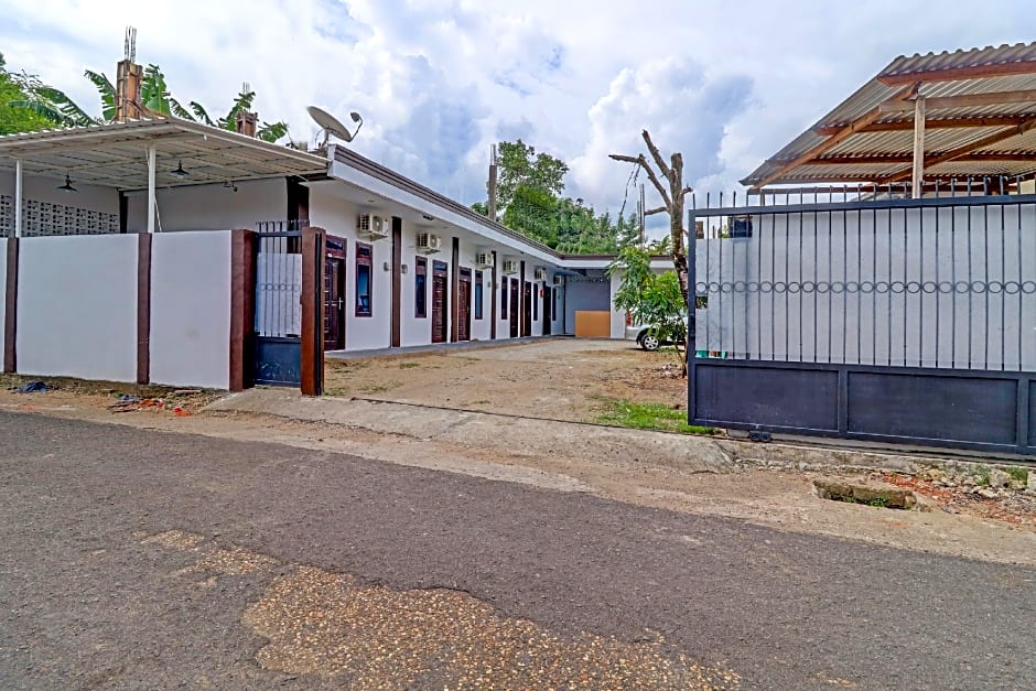 Super OYO 91497 Waskita Residence Syariah