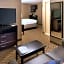 Holiday Inn Express Hotel & Suites Pasadena-Colorado Boulevard