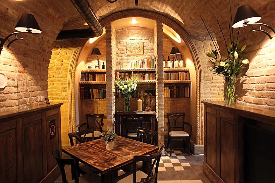 Arhiv Boutique House