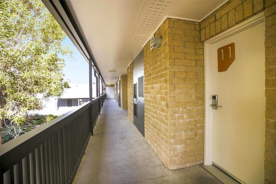 Nightcap at Kawana Waters Hotel