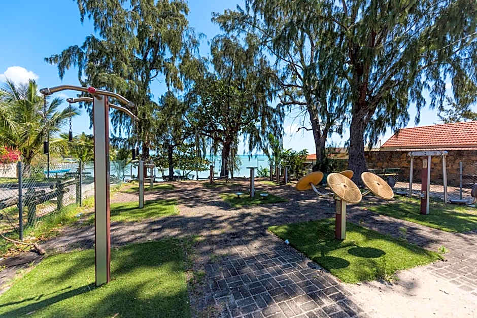 Quaint 4-bedroom Beach Villa in a fishing village