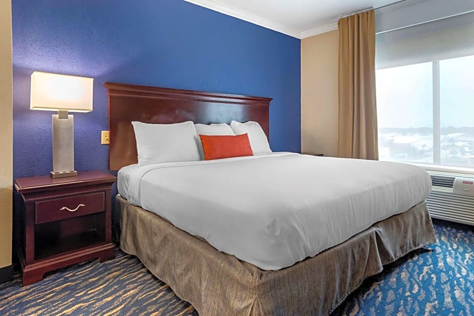 Comfort Inn & Suites New Orleans Airport North