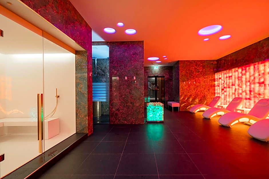 The Promenade Luxury Wellness Hotel