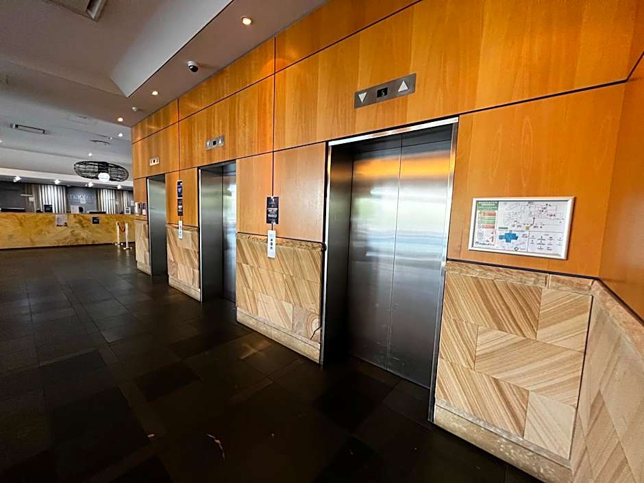 Darwin Esplanade Central Official