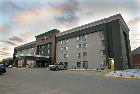 La Quinta by Wyndham Des Moines West Clive