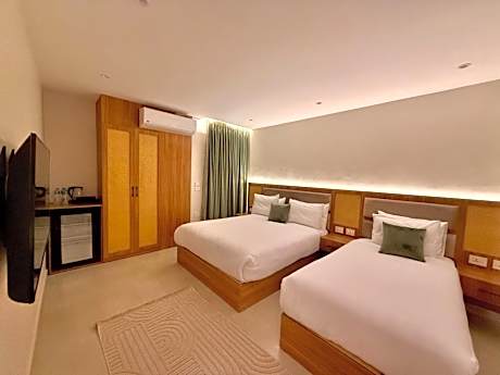 Triple Room with View