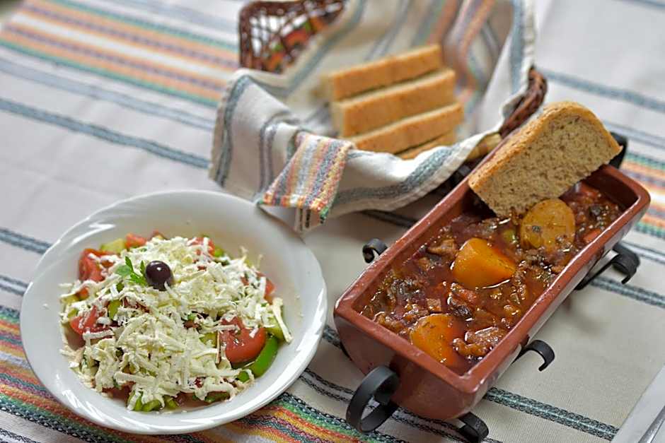 Семеен хотел Балканъ-Априлци